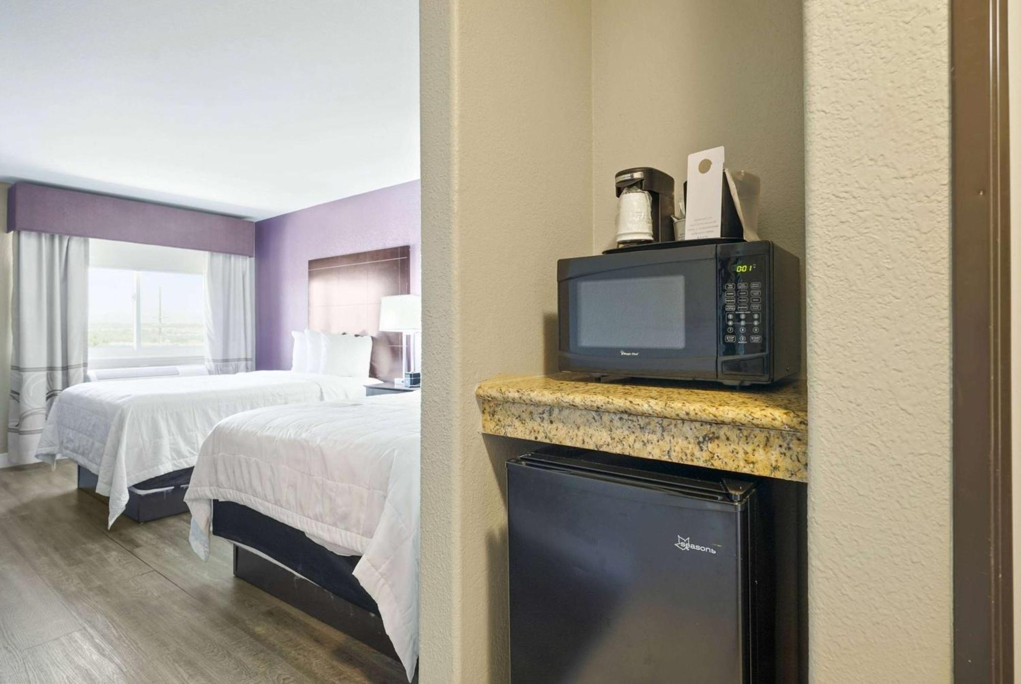 La Quinta By Wyndham Henderson-Northeast Denver Екстериор снимка